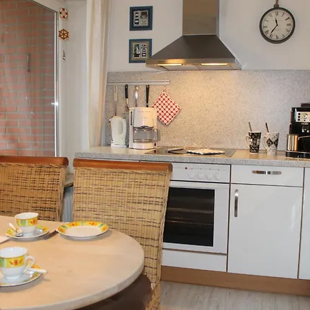 Strandfee, App 01 In Ruhiger Strandnaher Lage Apartment